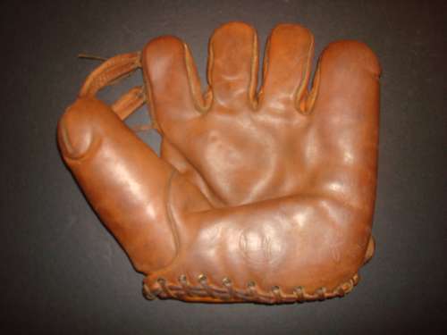 Joe DiMaggio Spalding 201 Front
