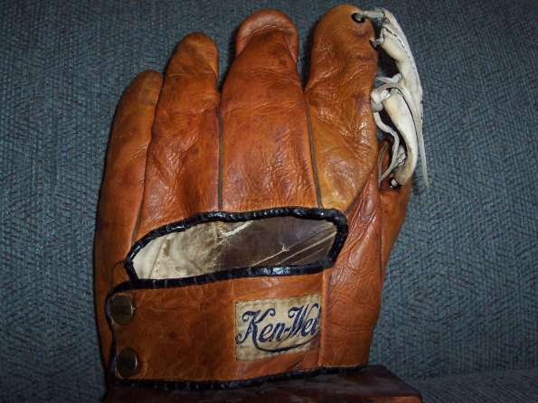 Ken Wel G2 Softball Glove Back