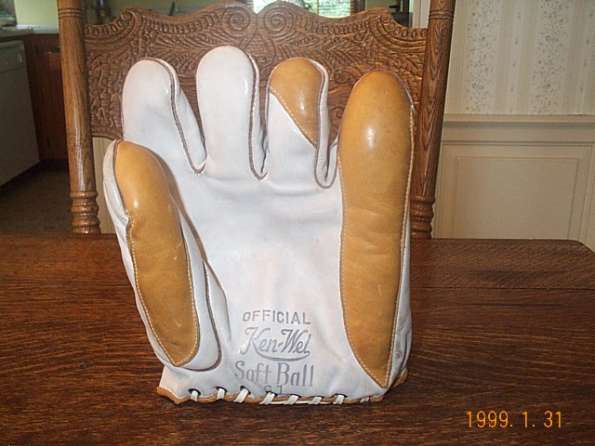 Ken Wel SB2 Softball Glove Front