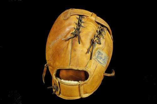 Johnny Mize Ken Wel 624 Basemitt Back