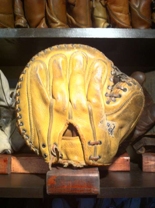 Harry Danning Ken Wel Back