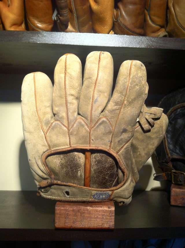 Ken Wel 560 Spider Web Back