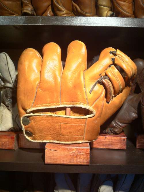 Ken Wel 564 Pitchers Model Back