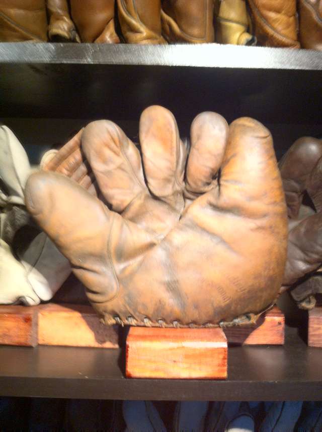 Lee Handley Ken Wel 562 Front