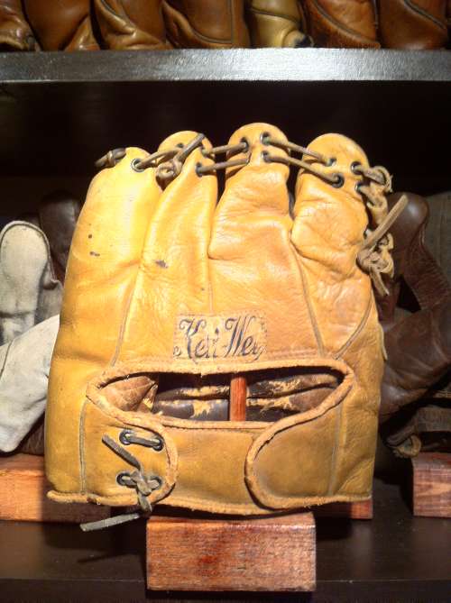 Lou Finney Ken Wel 546 Back