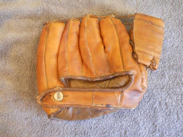 Pete Suder Ken Wel 541 Back