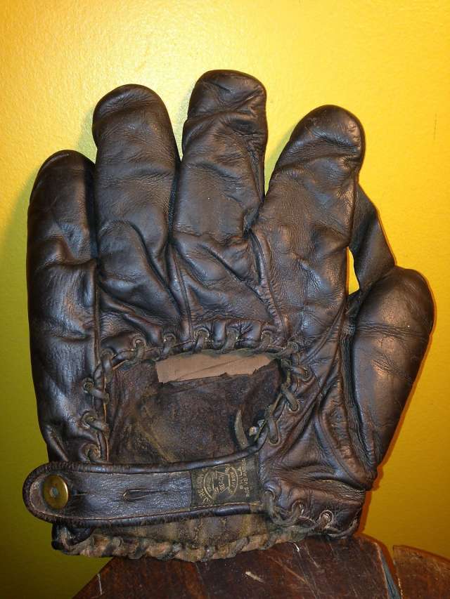 A.J. Reach GA King Patent Back