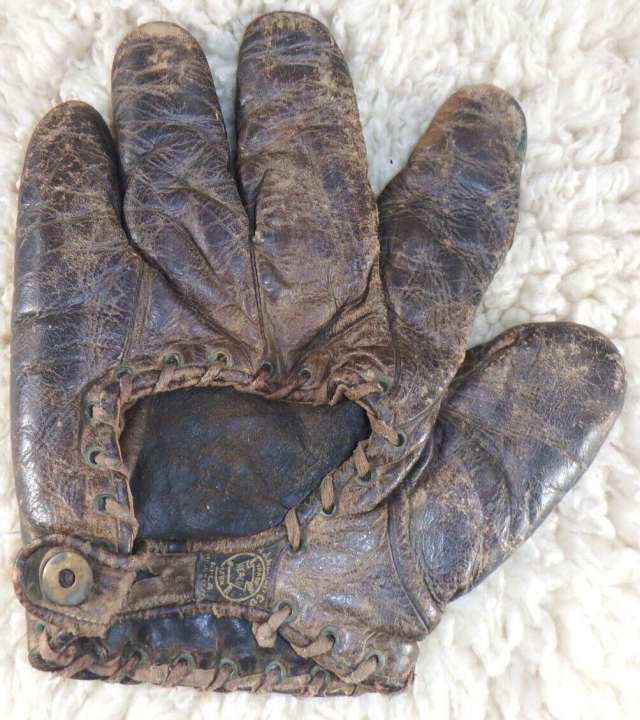 A.J. Reach King Patent Back