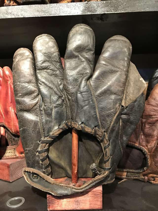 King Patent Full Web Black Back