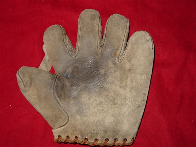 Spalding Minor League King Patent Front