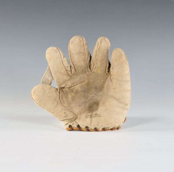 Spalding White King Patent Front