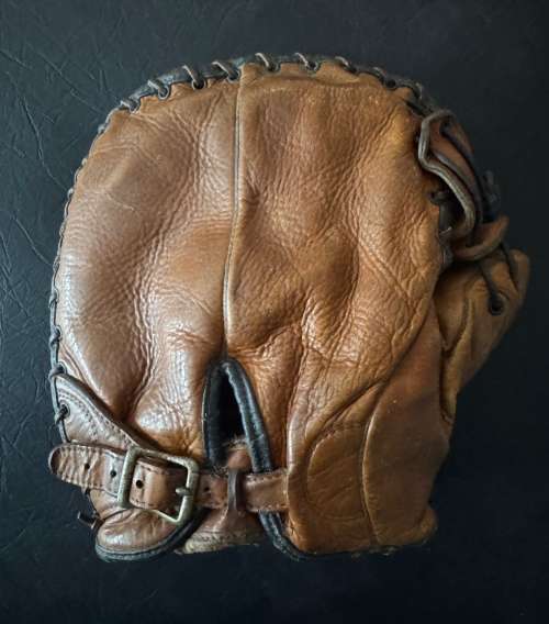 Lou Gehrig Peerless Basemitt Back