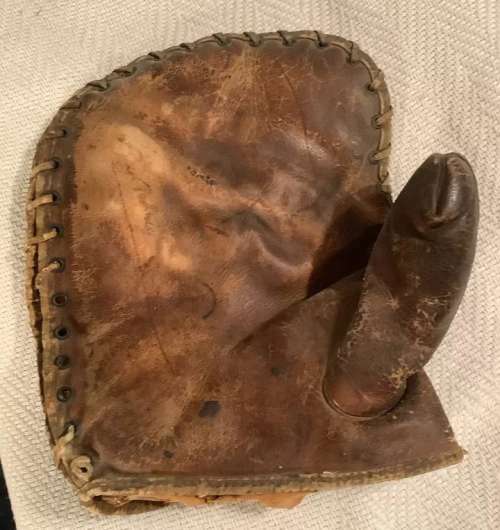 Lou Gehrig Banner Basemitt Front