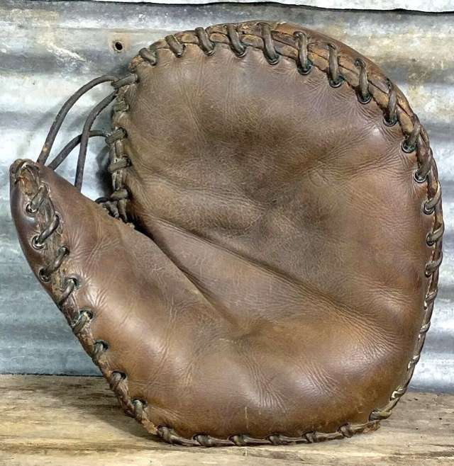 Lou Gehrig Dubow Basemitt Front
