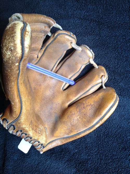 Lou Gehrig Rawlings Kashiwara Sporting Goods Front