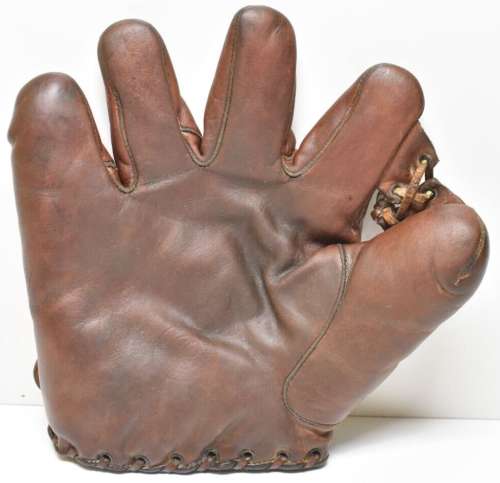 Lowe & Campbell Grommet Web Front