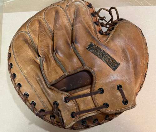 Ray Schalk Lowe & Campbell A37 Catchers Mitt Back