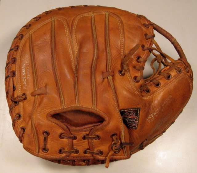 Bill Dickey MG G171 Catchers Mitt Back