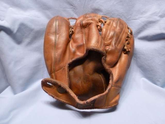 MacGregor Goldsmith Snare SG Back