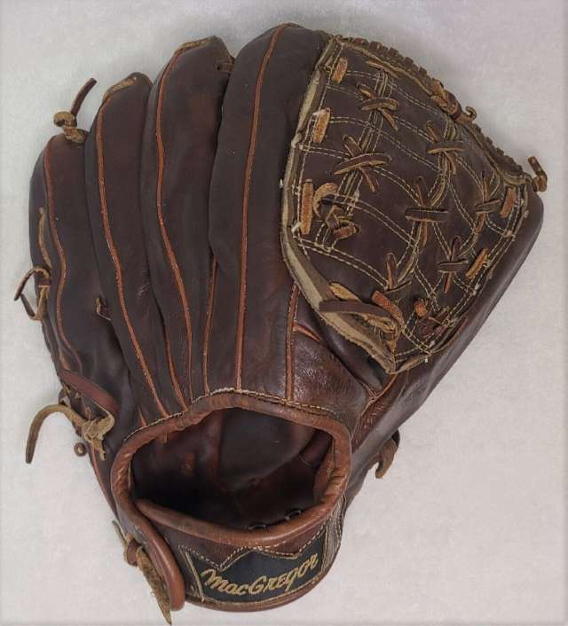 Brunswick MacGregor KCX Back