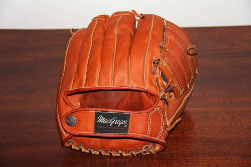 Grady Hatton MacGregor G100 Back