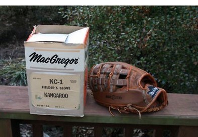 MacGregor Kangaroo KC-1 Glove Mint in Box