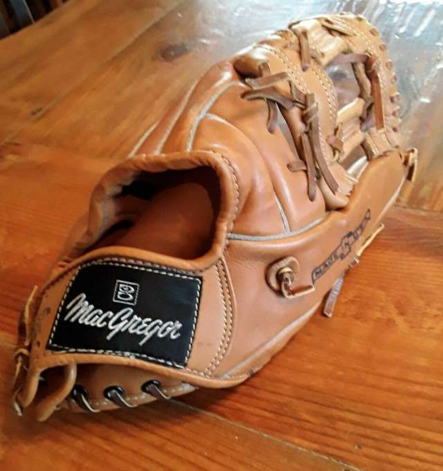 Roberto Clemente Brunswick MacGregor G99 Back