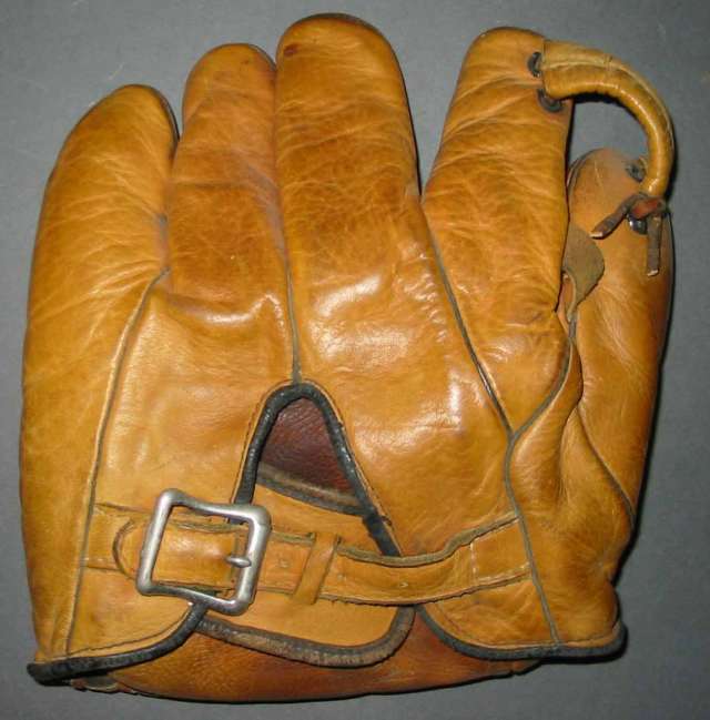 Augie Galan Marathon 4224 Back