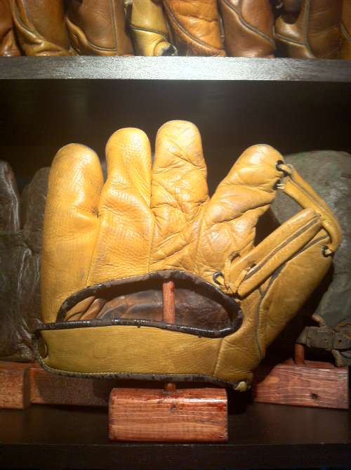 Carl Hubbell Marathon Back