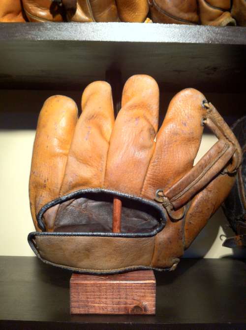 Carl Hubbell Marathon T Bar Web Back