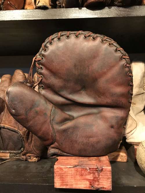 Charlie Grimm Marathon 4290 Basemitt Front