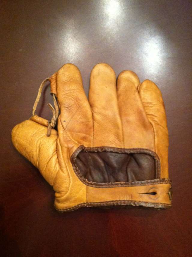 Charlie Root Jr. Marathon Lefty Back