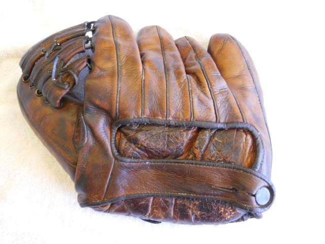 Max Lanier Marathon Lefty Back