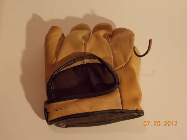 Montgomery Wards 48-3701 Back