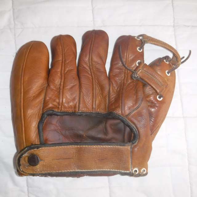 Pee Wee Reese Marathon 4227 Back