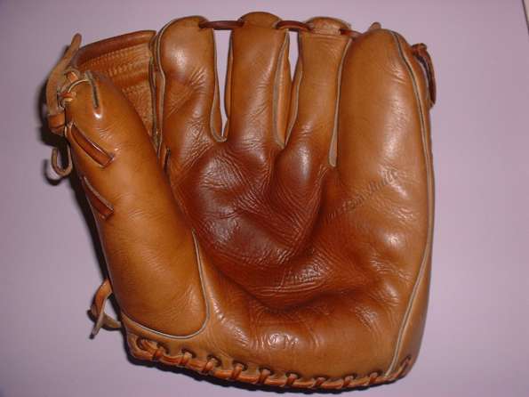 Mickey Mantle Rawlings MM Front