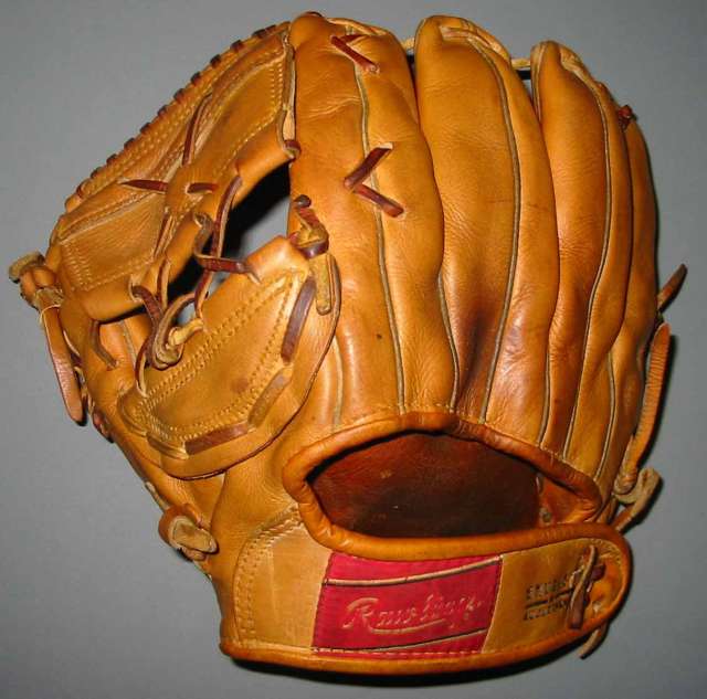Mickey Mantle Rawlings MMP Back