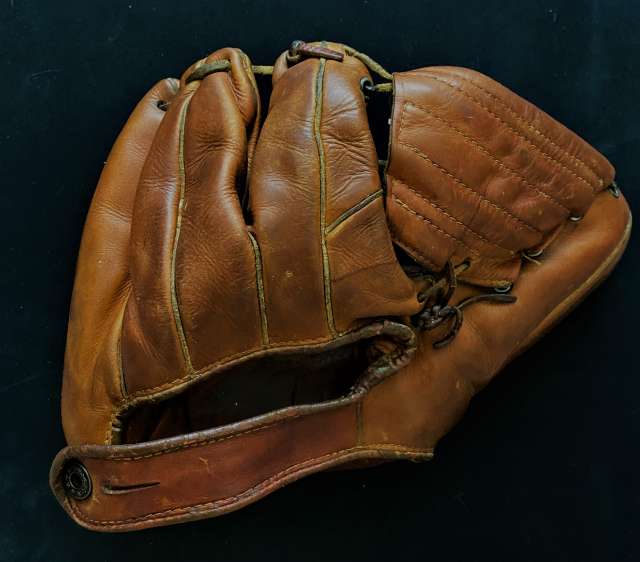 Mickey Mantle Hiawatha Back