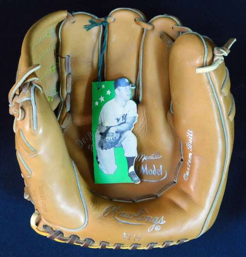 Mickey Mantle Rawlings MM Front
