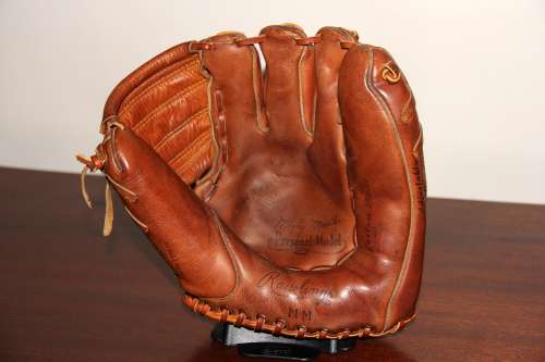 Mickey Mantle Rawlings MM Personal Model Front