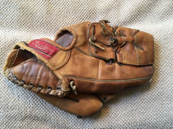 Mickey Mantle Rawlings MM2 Front
