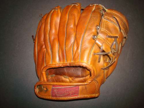 Mickey Mantle Rawlings MM6 Back
