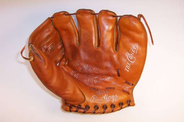 Mickey Mantle Rawlings MM6 Front