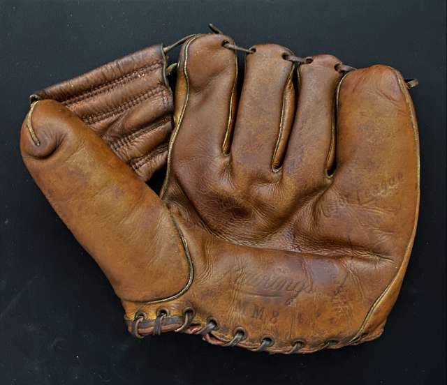 Mickey Mantle Rawlings MM8 Front