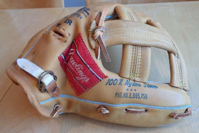 Mickey Mantle Rawlings MMF Back