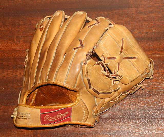 Mickey Mantle Rawlings MMP Back
