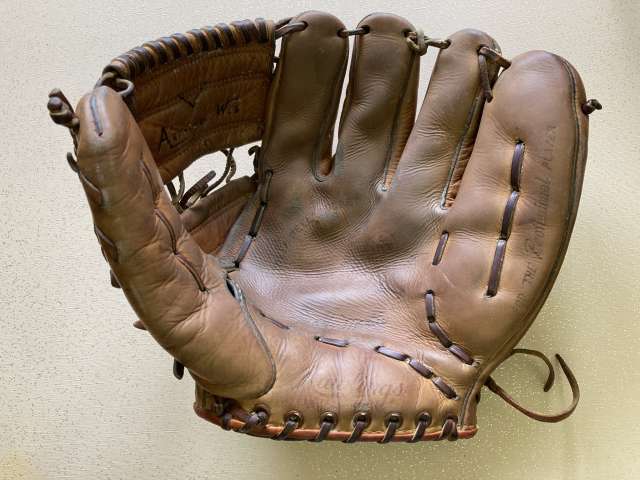 Mickey Mantle Rawlings MMP Personal Model Front