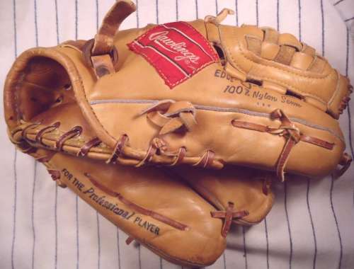 Mickey Mantle Rawlings TGF7 Back