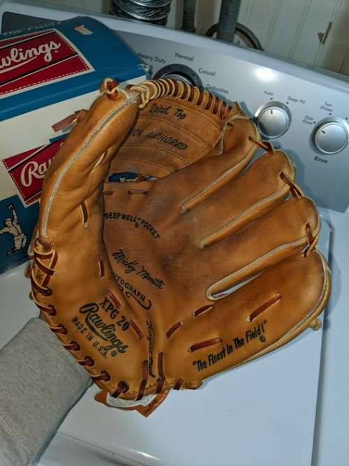 Mickey Mantle Rawlings XPG20 Front