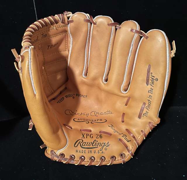 Mickey Mantle Rawlings XPG26 Front